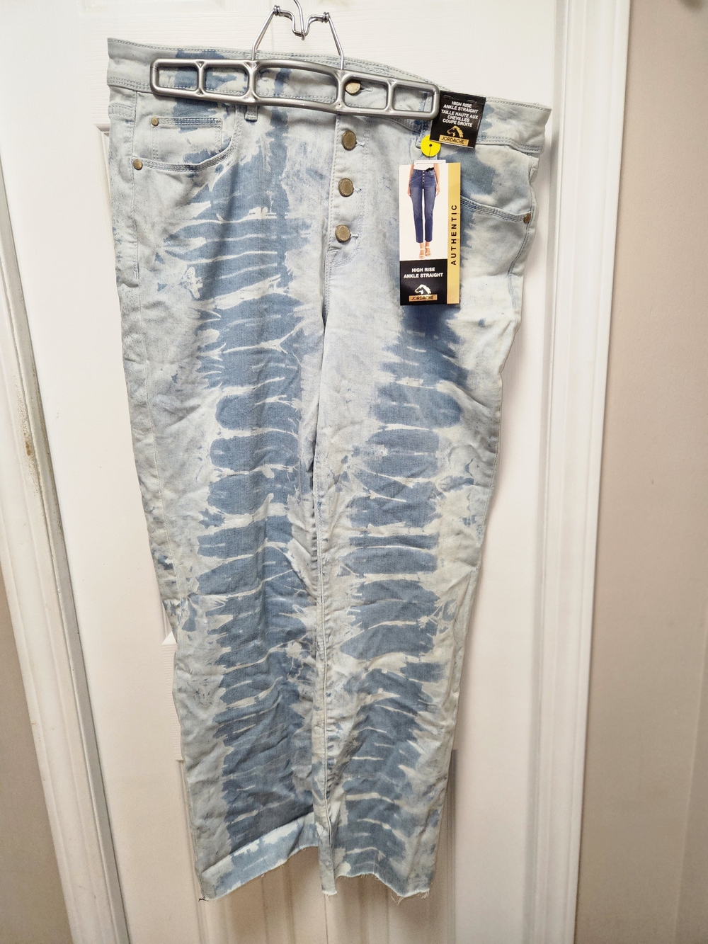 🍉Jordache Tie-Dye High-Waist Button Fly Jeans.